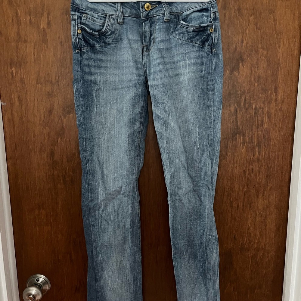 Delia’s jeans